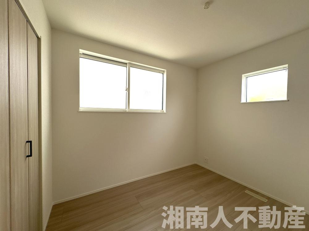 大磯町国府本郷第2期　新築一戸建て　の洋室|落ち着いた色調の洋室です