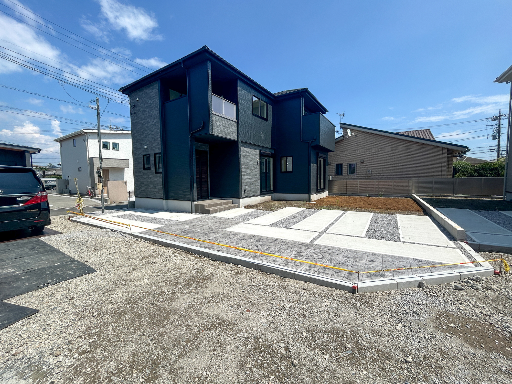 高崎市棟高町1期　新築住宅全4棟の駐車場|車庫土間施工済みです(^^♪
