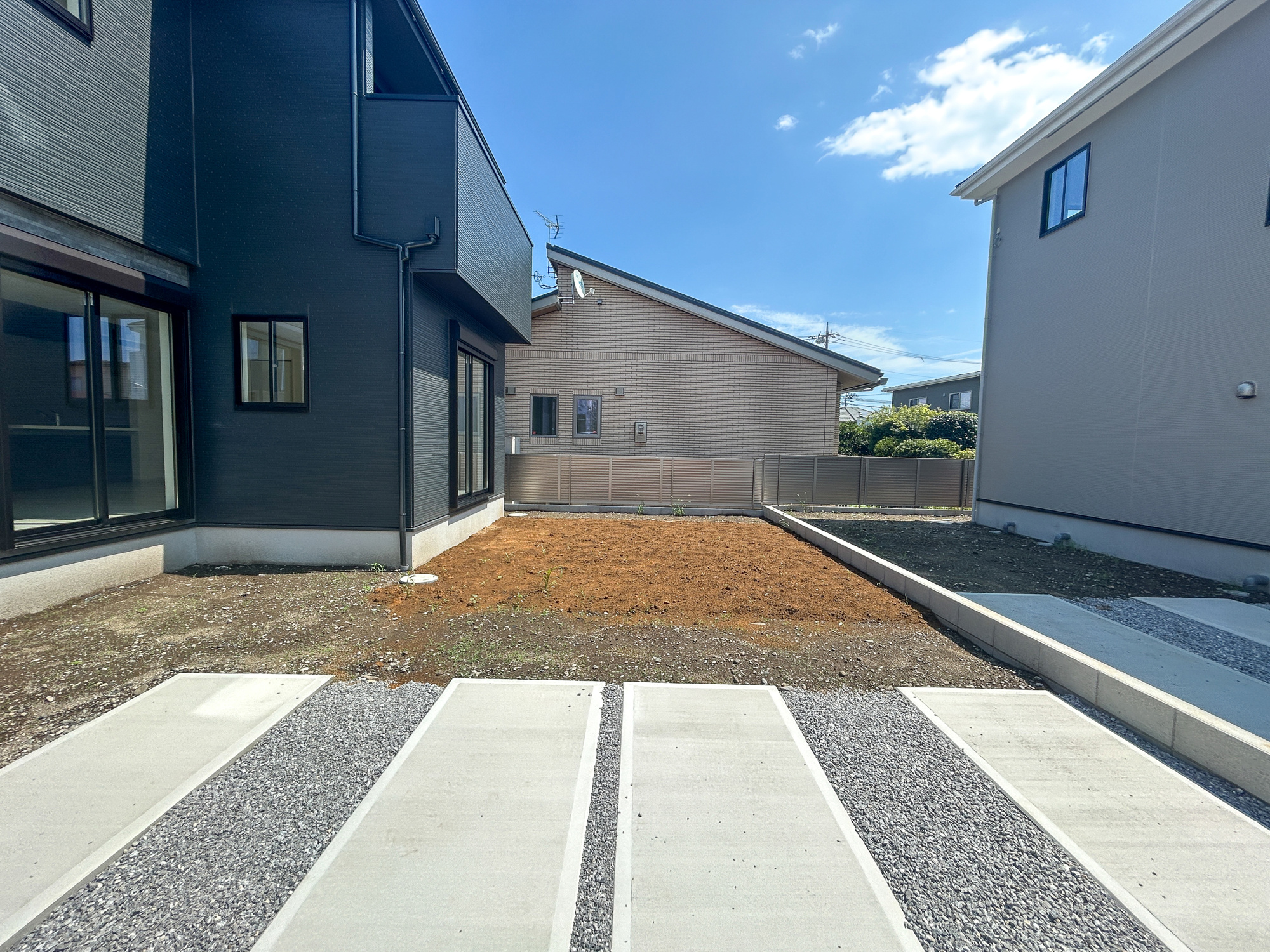 高崎市棟高町1期　新築住宅全4棟の庭|お庭での家庭菜園・ガーデニングを通じて、お子様と一緒に育てていくと、思い出も増えていきそうですね♪