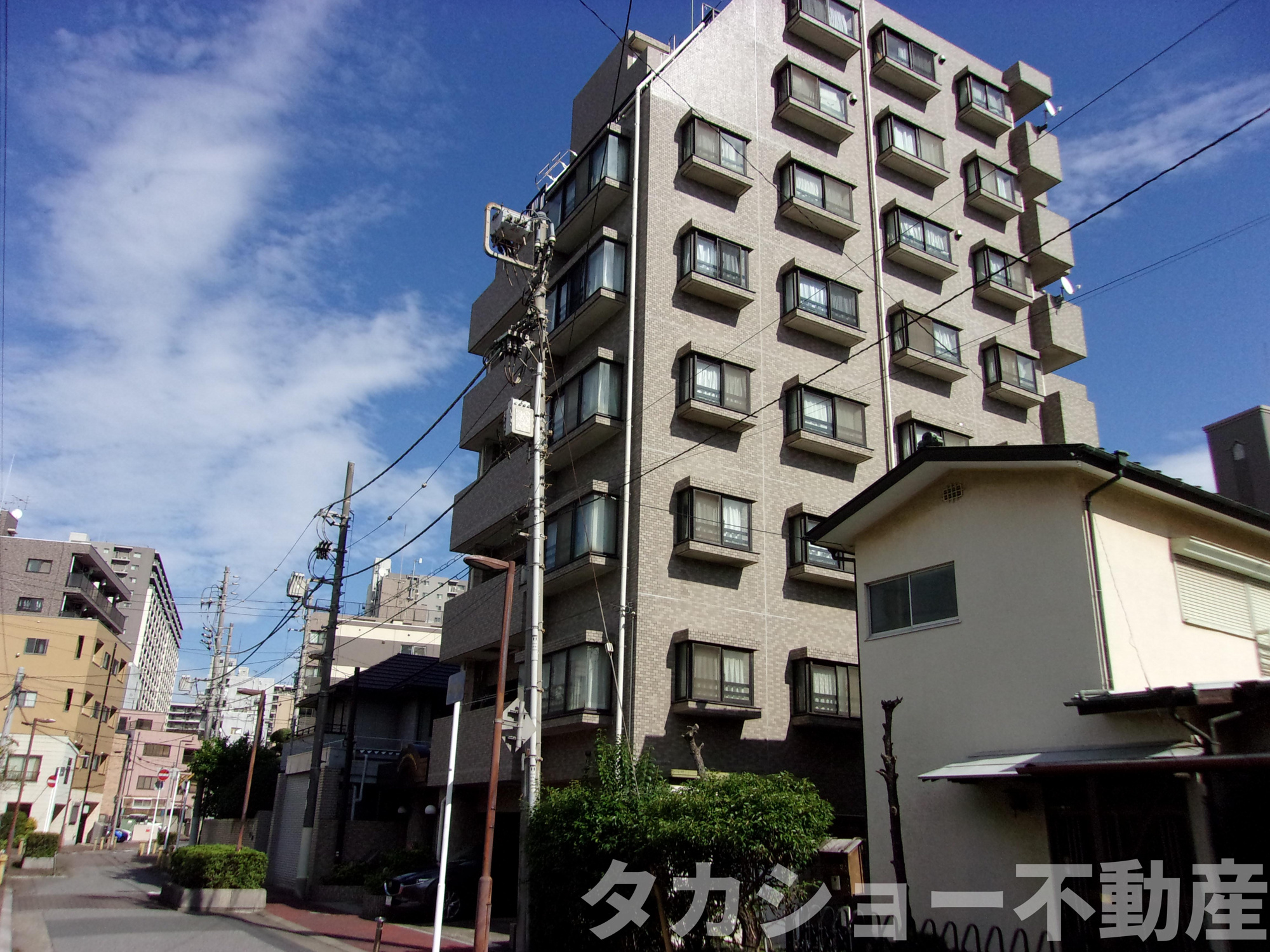 ライオンズマンション千葉中央の外観|落ち着いた雰囲気の外観です