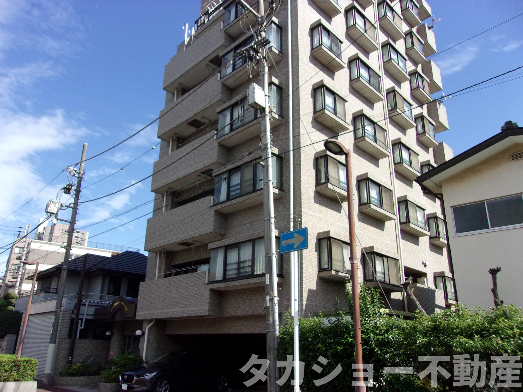 ライオンズマンション千葉中央の外観|落ち着いた雰囲気の外観です