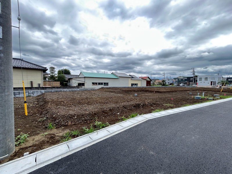 5号棟　前面道路含む現地写真（2026/09/05撮影）