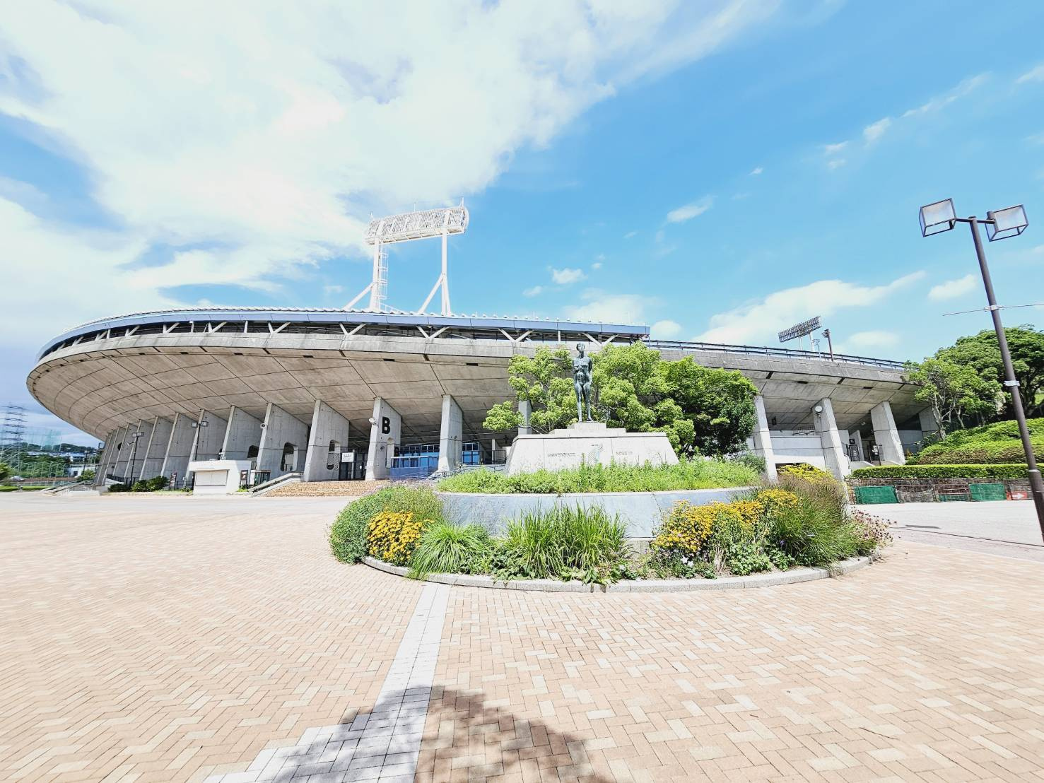 セントポリア神戸運動公園の周辺|ユニバー記念競技場