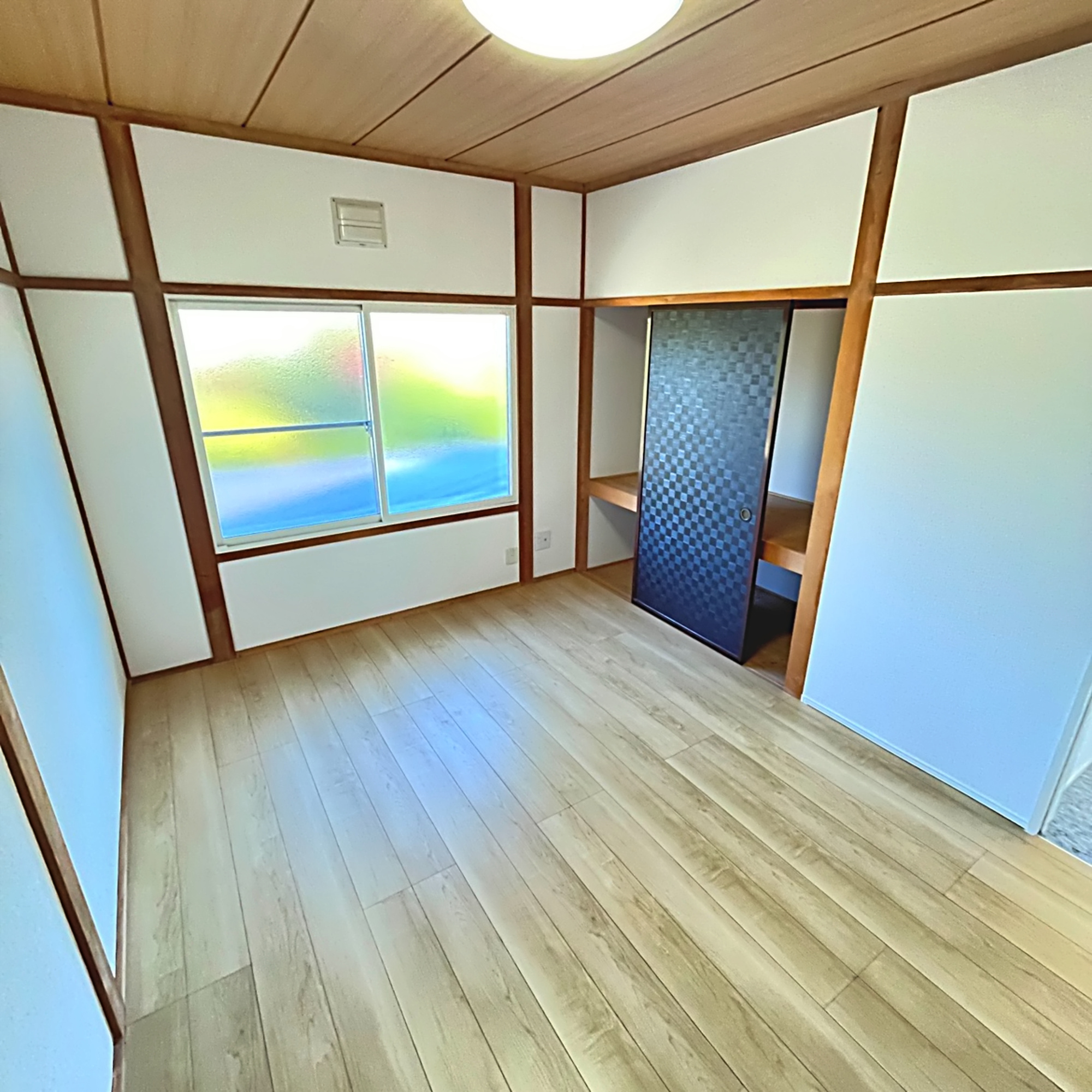 室蘭市八丁平4丁目39-21　リフォーム済中古住宅の洋室