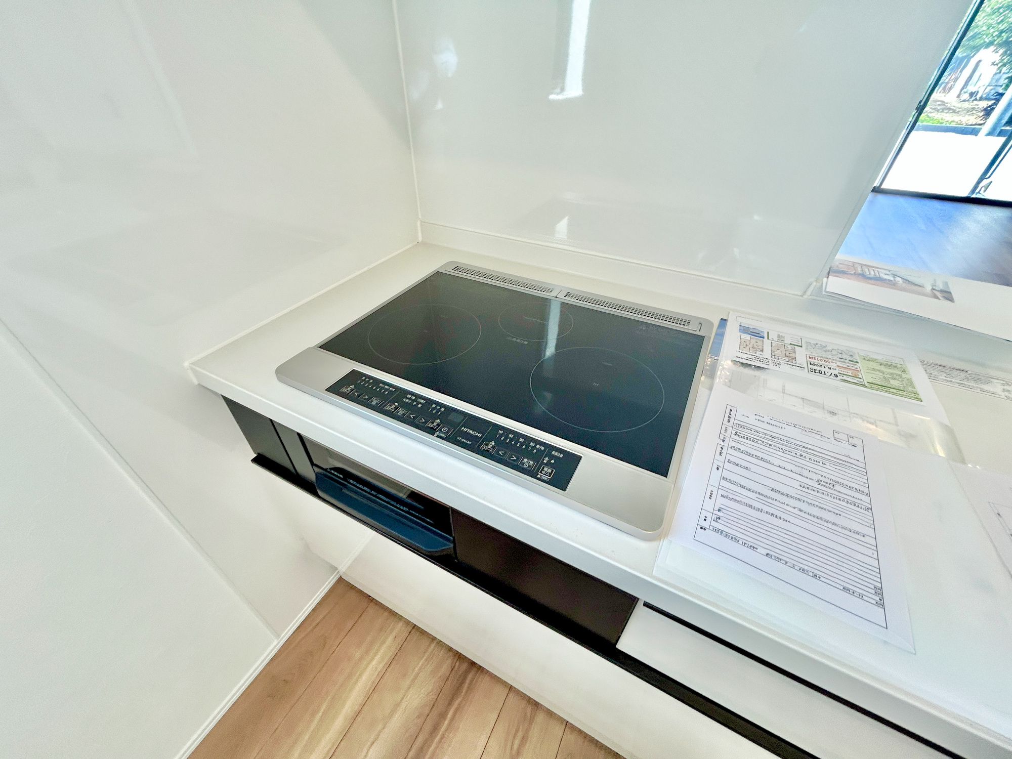 上里町七本木32期　新築住宅全3棟の設備|IHクッキングヒーターで火の元心配いらずですし、揚げ物は温度調整楽々です♪