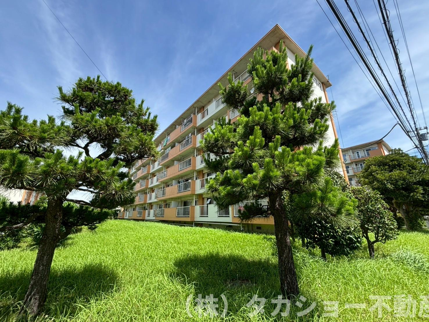 袖ヶ浦住宅　2号棟の外観