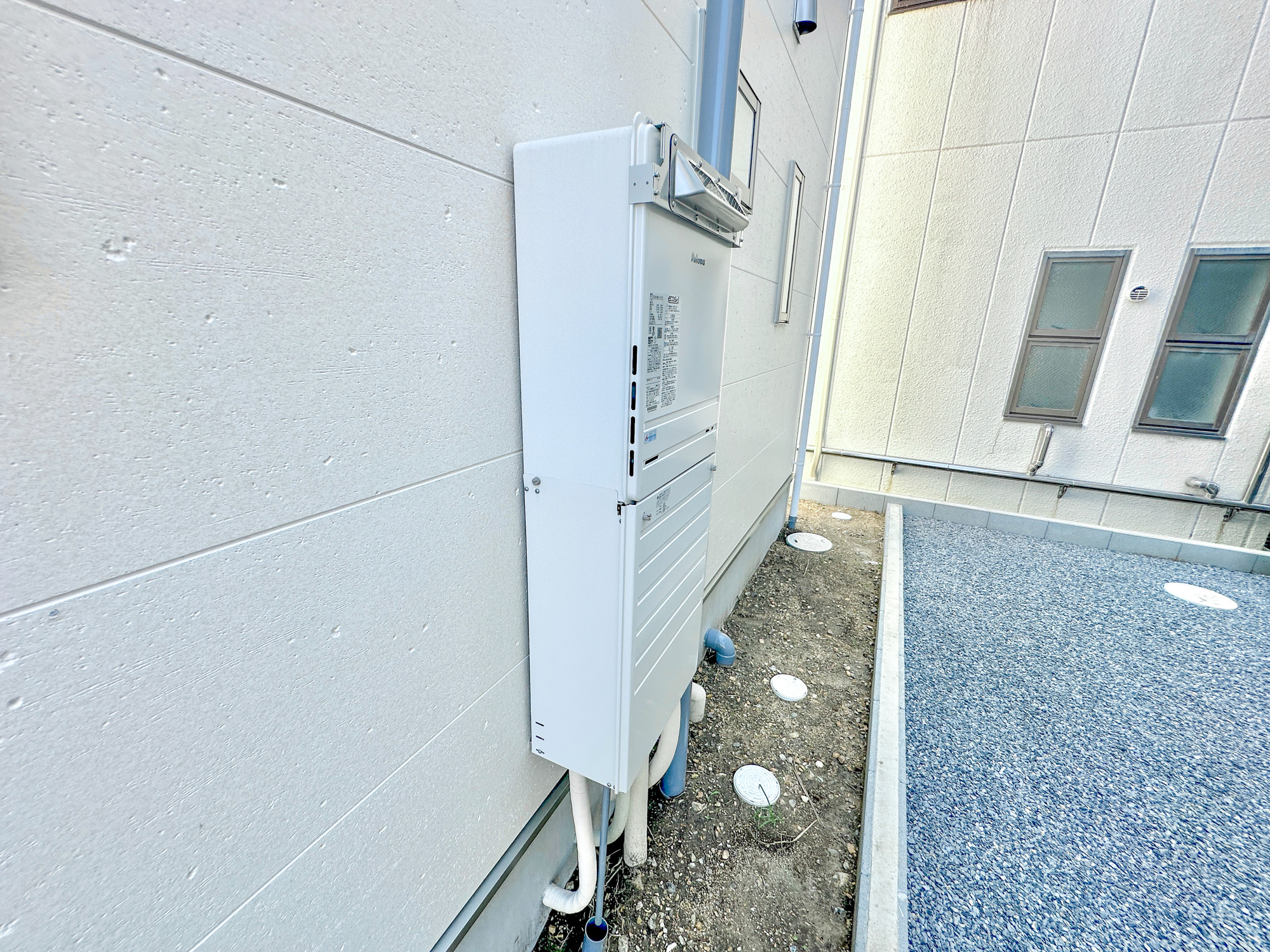 足利市田中町の新築一戸建の発電・温水設備|月々のガス代が優しい高効率給湯器♪