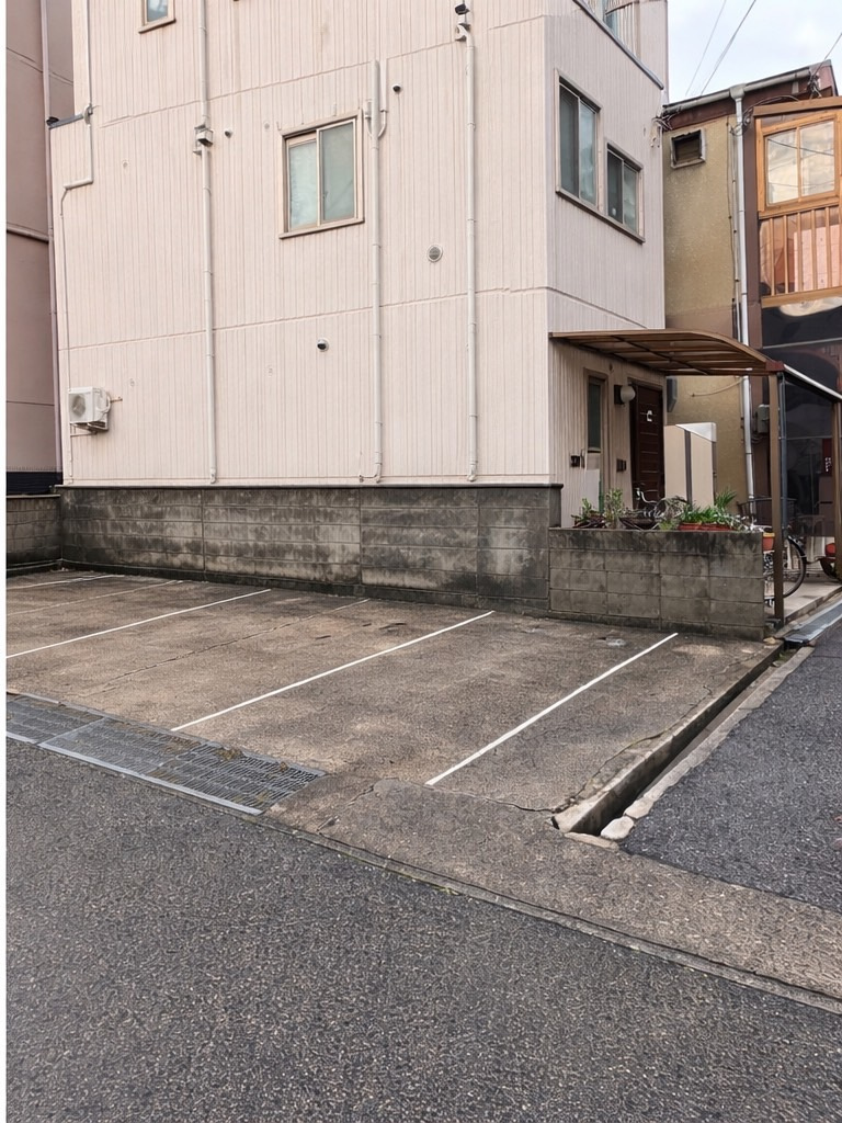 田中町3丁目　土地の前面道路含む現地写真|高低差も無く建築しやすい土地です。