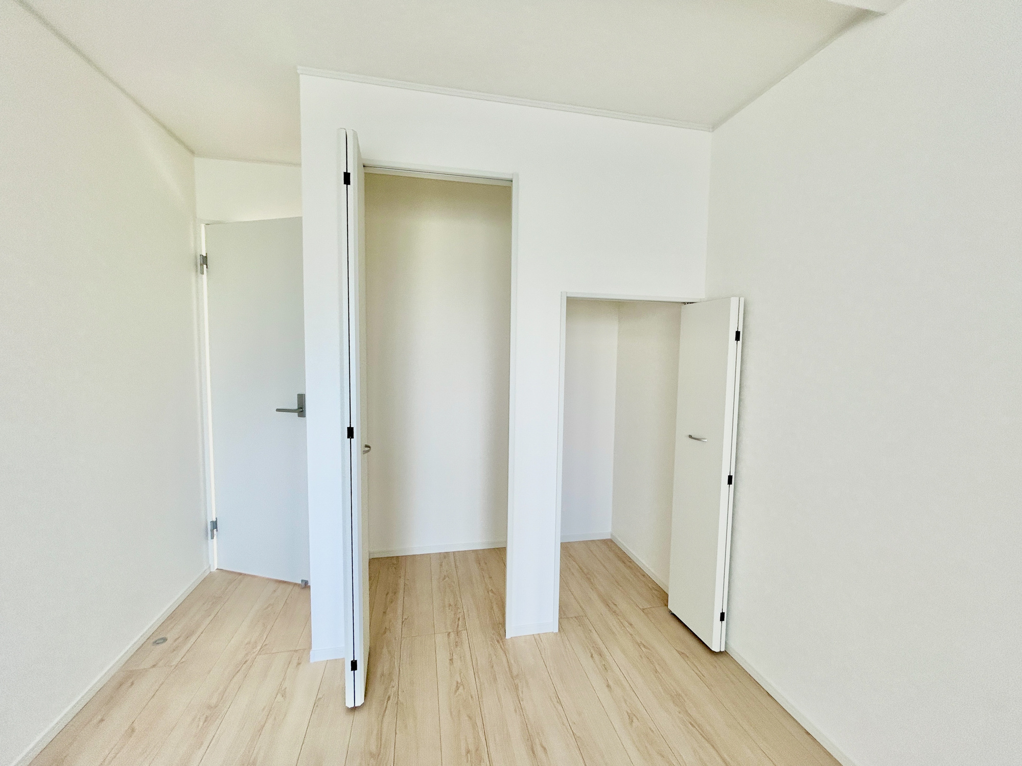 前橋市稲荷新田町第3　新築住宅全4棟の収納|レイアウトを自由自在にカスタマイズ出来る機能的な収納が魅力！
可動棚を設置するもよし、アルミラックを設置するもよし、収納ボックスなどを配置して使えば、多様な使い方が出来、収納の幅が広がります！