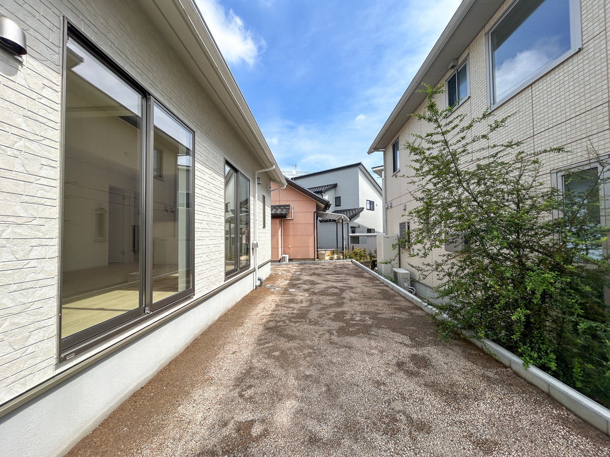 前橋市稲荷新田町第3　新築住宅全4棟の庭|お庭での家庭菜園・ガーデニングを通じて、お子様と一緒に育てていくと、思い出も増えていきそうですね♪