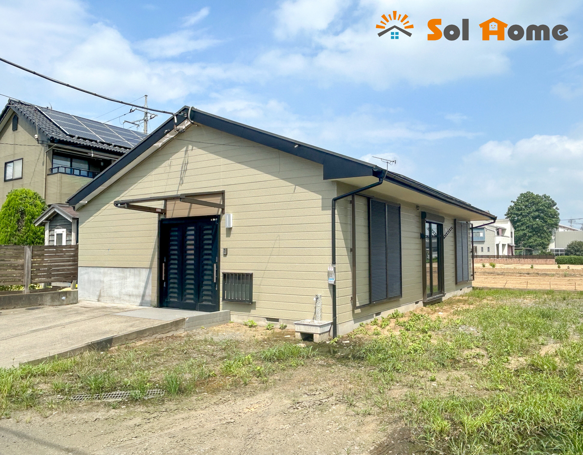 伊勢崎市東小保方町　中古住宅の外観|◆本日のご案内も大歓迎です♪◆ 図面や写真では分からない部分を不動産のプロが丁寧にご説明いたします！！ソルホームはいつでもお問い合わせをお待ちしております♪
