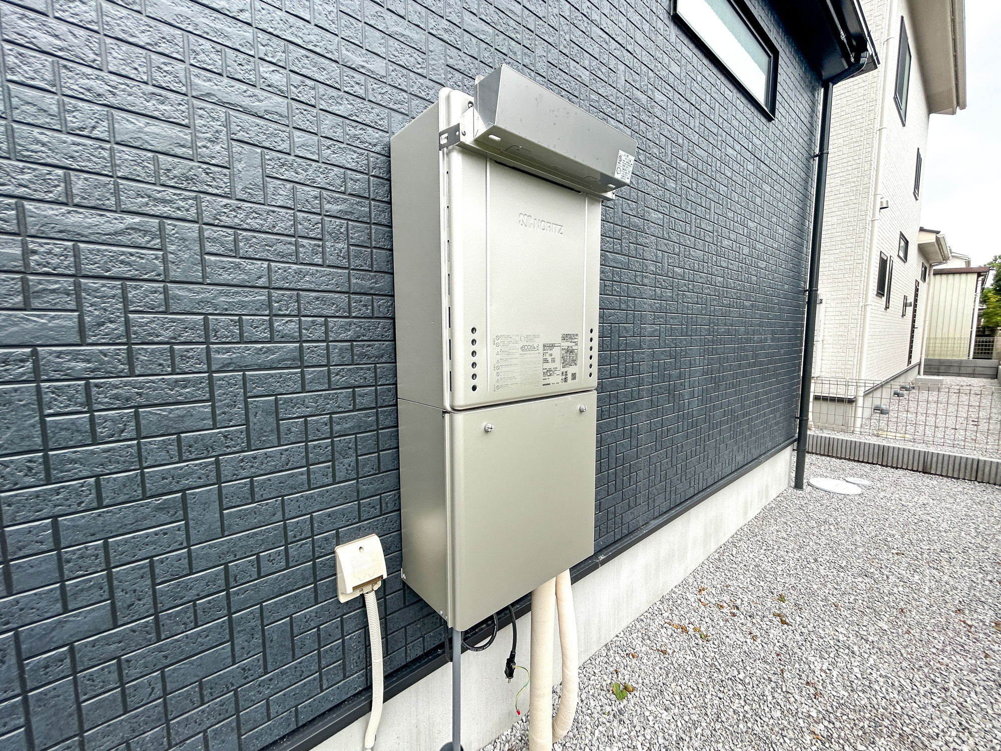 高崎市吉井町長根3期　新築住宅全1棟の設備|月々のガス代が優しい高効率給湯器♪			