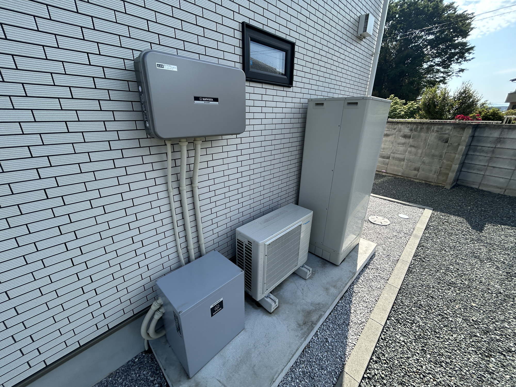 前橋市粕川町深津　中古戸建の発電・温水設備|嬉しいオール電化住宅♪太陽光発電、蓄電池付で光熱費削減♪