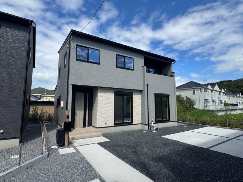 外観　実際の建物や周辺環境などをご覧いただくことでより暮らしのイメージがしやすくなります。お気軽にお問い合わせください！