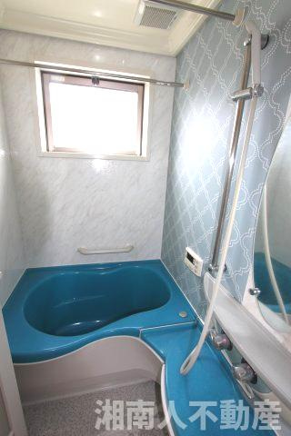 鎌倉市材木座5丁目戸建の浴室
