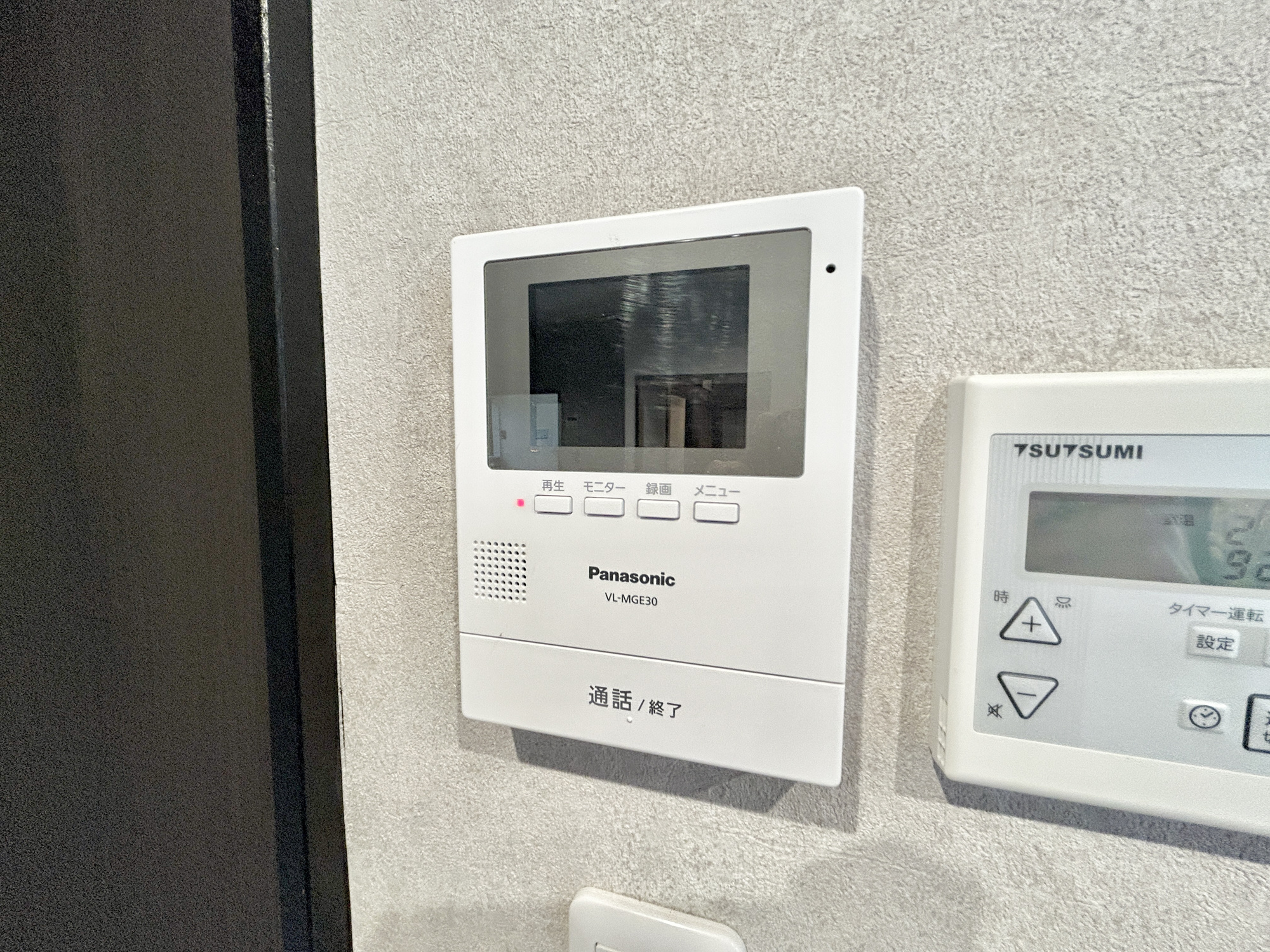 高崎市井野町2期　中古住宅のセキュリティ|TVモニタ付きのインターフォンには録画機能もあるので外出時誰が来たのか確認できます♪ 防犯機能も高く、今では必需品です！			