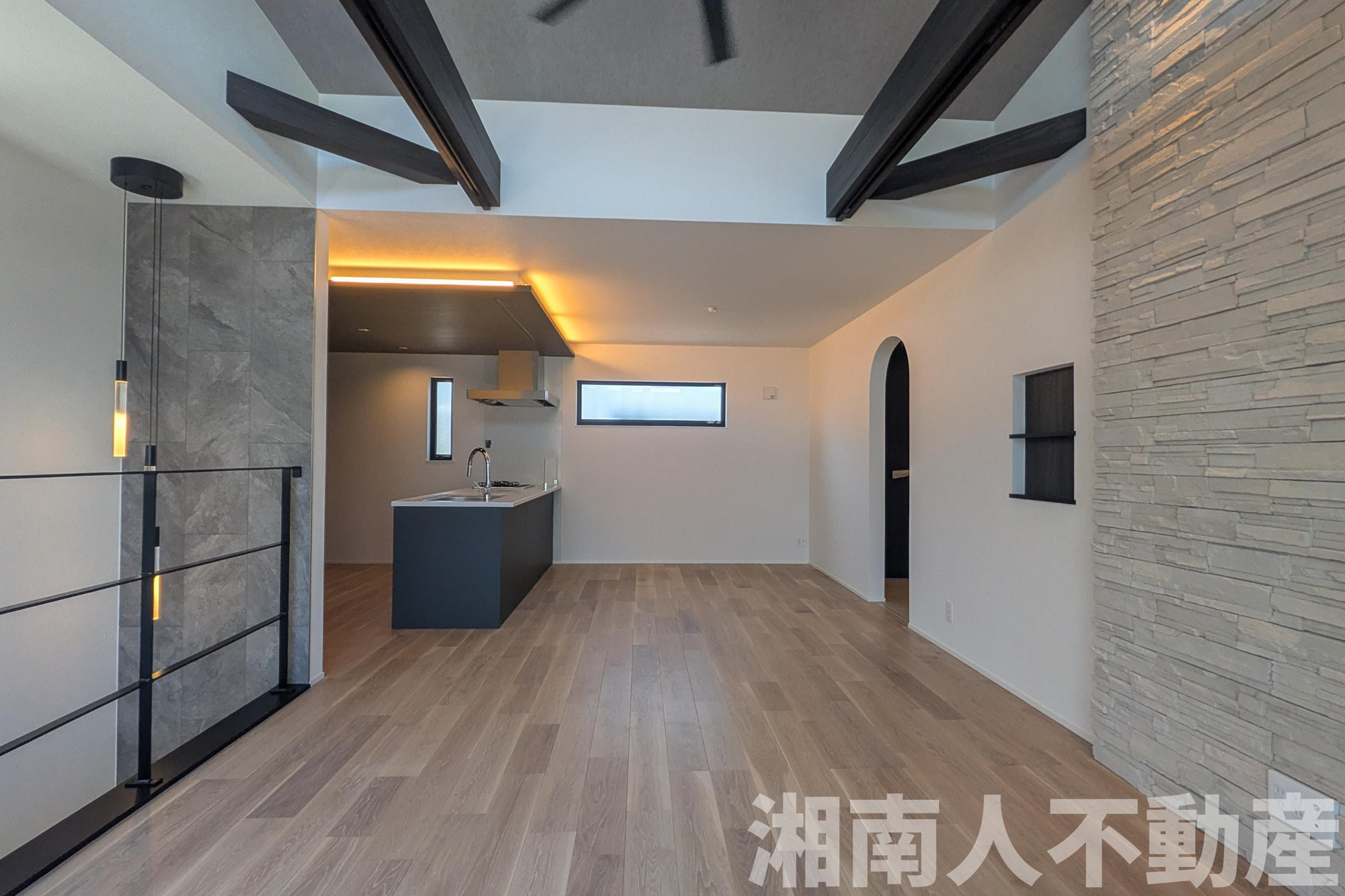 藤沢市鵠沼松が岡2丁目１４－６新築戸建ての居間・リビング|居間です