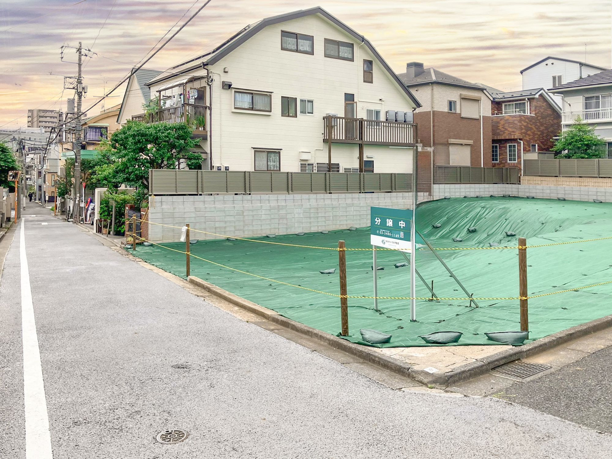 宅地分譲［新宿区矢来町］の前面道路含む現地写真