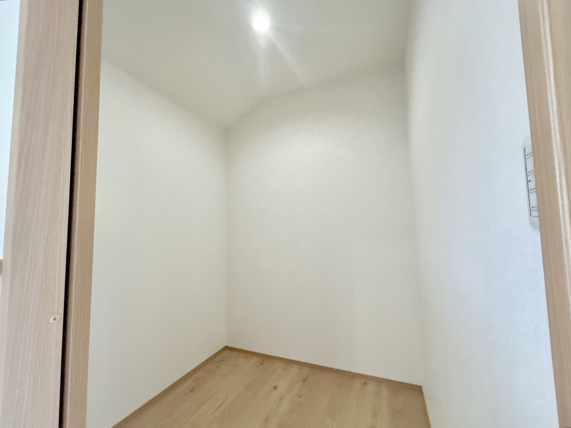 高崎市下之城町第10期　新築住宅全2棟の収納|２階には納戸完備！洋服はもちろん、お子様との思い出もたっぷりしまえます。お子様の成長と共に増えていく荷物も楽々しまえる収納力！