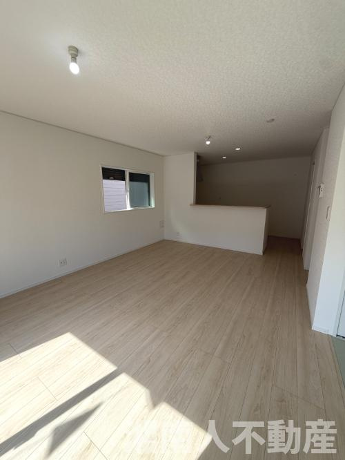 小田原市小船第14　新築戸建て　2号棟の居間・リビング|居間です