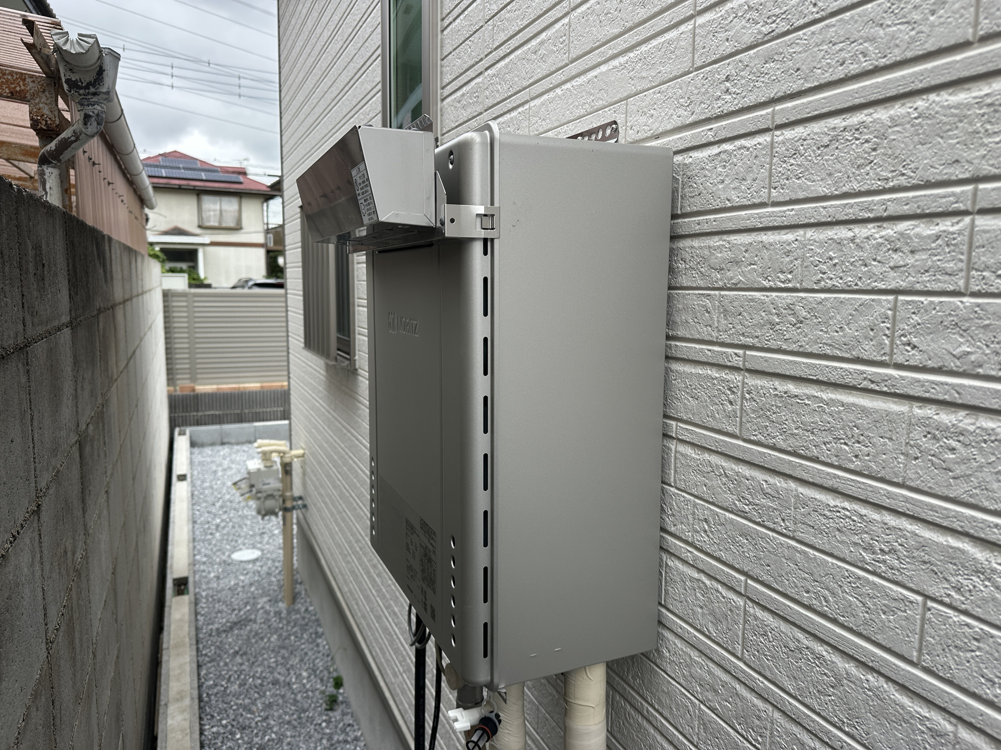 宇都宮市鶴田町2488　新築住宅全３棟の発電・温水設備|月々のガス代が優しい高効率給湯器♪