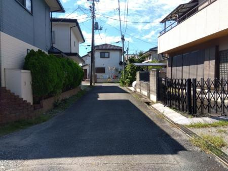 上之　前面道路