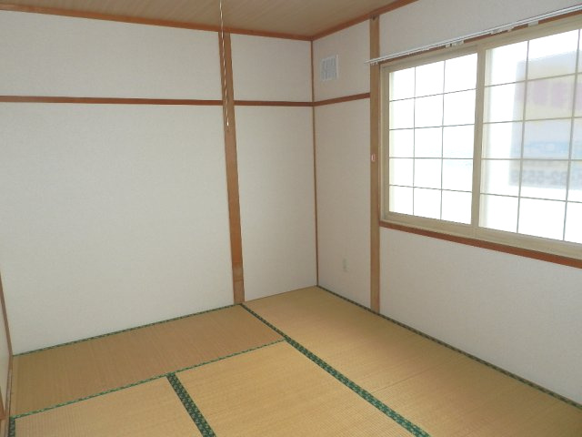 登別市桜木町4丁目8-47　2棟一括販売の和室