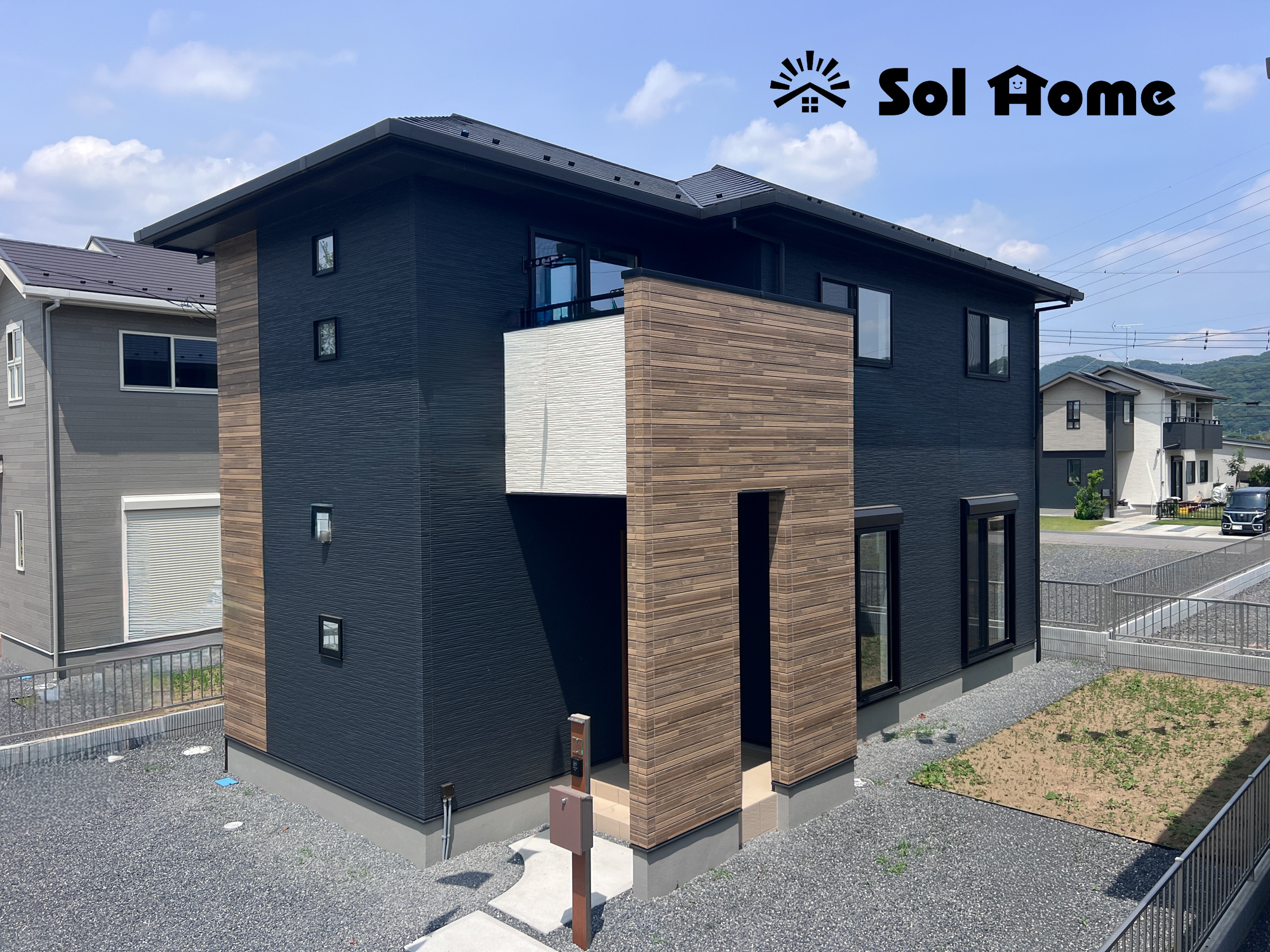 佐野市栃本町の新築一戸建の外観|◆本日のご案内も大歓迎です♪◆ 図面や写真では分からない部分を不動産のプロが丁寧にご説明いたします！！ 年中無休のソルホームはいつでもお問い合わせをお待ちしております♪