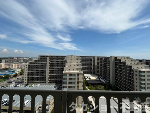 東建検見川マンションB棟の展望|前面遮る建物がないので眺望・陽当り・通風良好!!