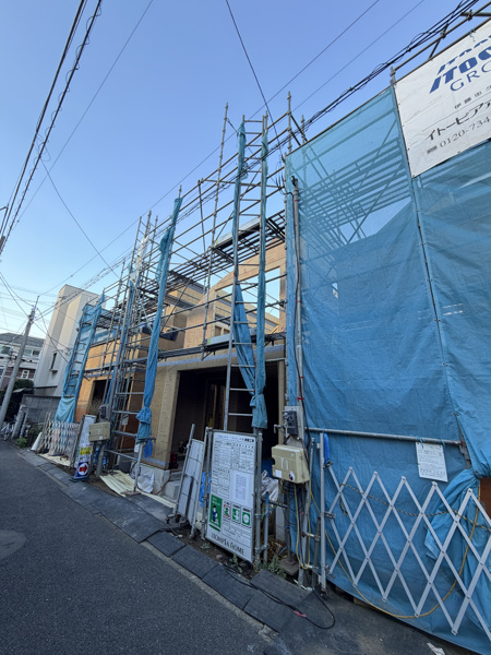 【前面道路含む現地写真】