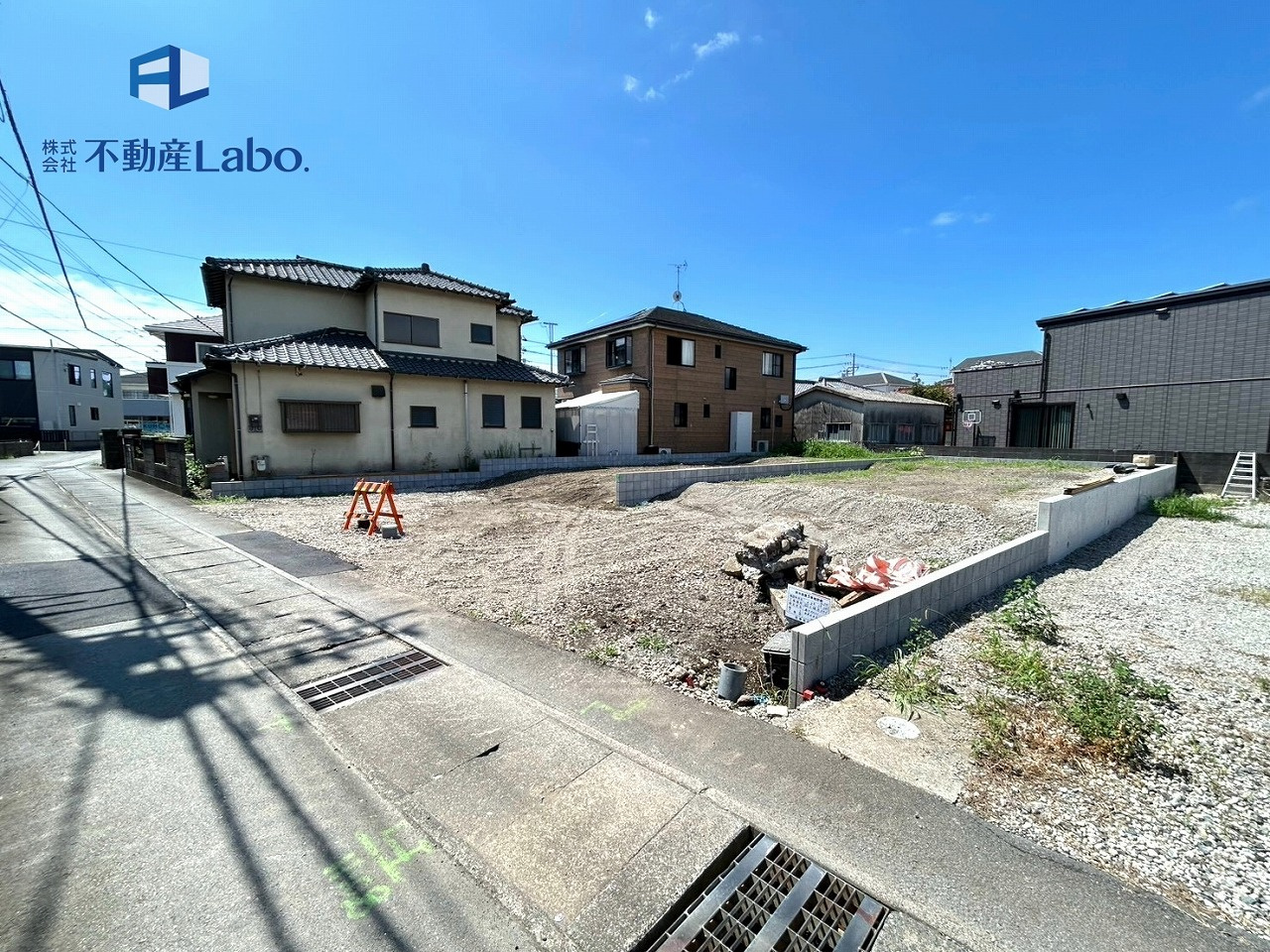 クレイドルガーデン　沼津市大諏訪第10　全2棟の前面道路含む現地写真