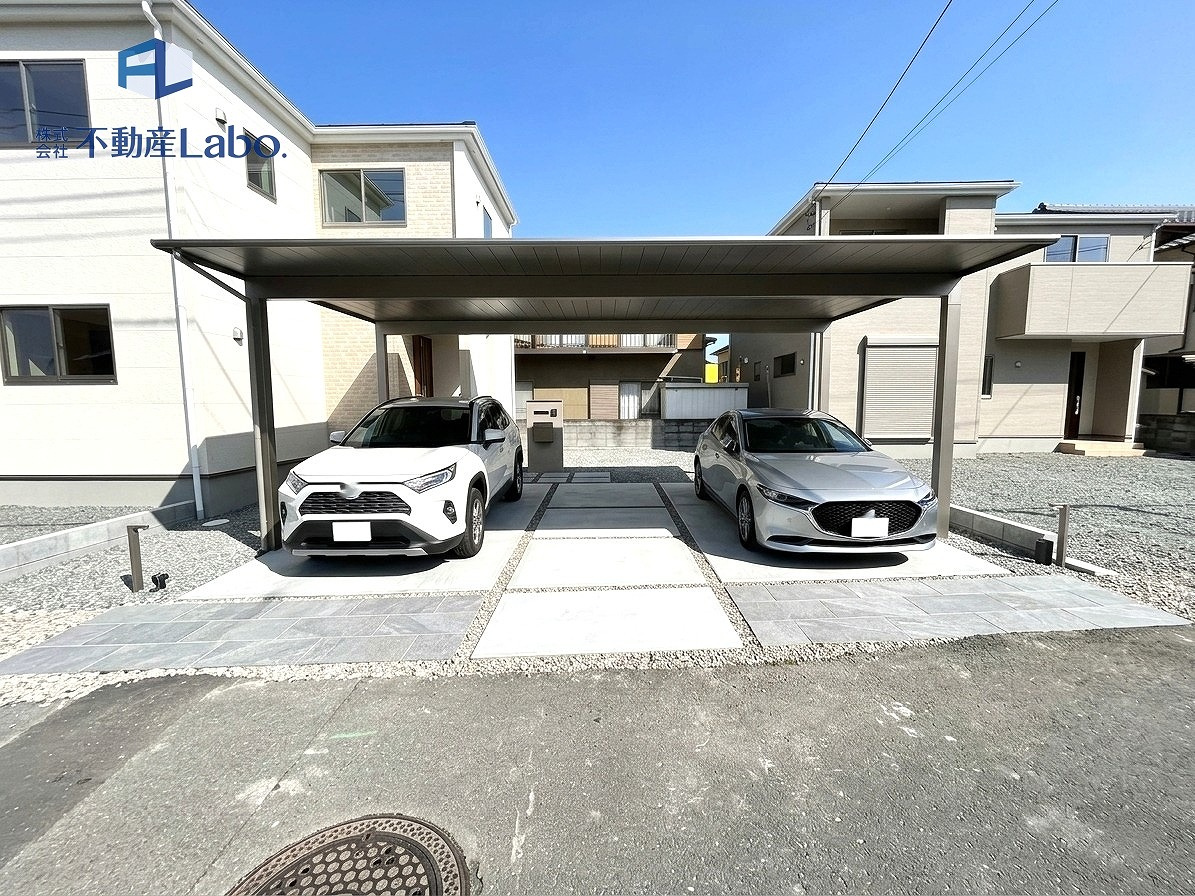 リーブルガーデン　富士市宮島5期　全2棟のその他|●外構CG● 外観写真のカーポート、車はCGでイメージとなります。別途、追加工事でカーポートの設置も可能です♪