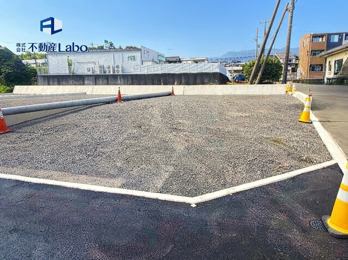 クレイドルガーデン　富士宮市小泉第30　全3棟の外観|玄関ドアは鍵を探す手間が省ける電子キータイプ♪もちろん通常の鍵も併用して使用可能です♪