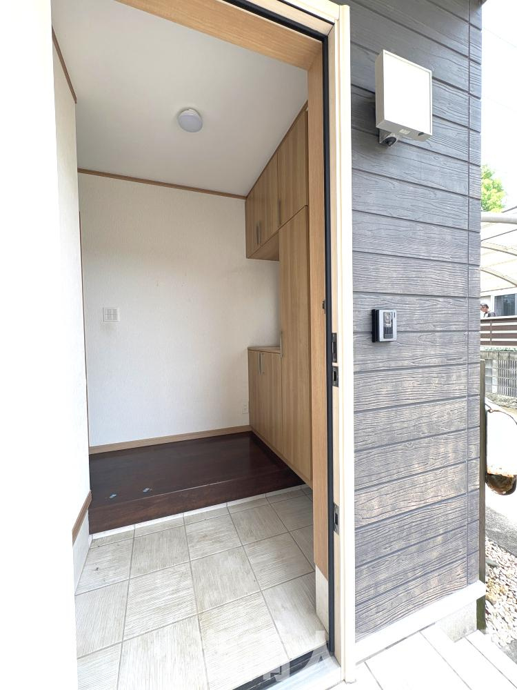 大磯町国府本郷　戸建の玄関|毎日通る玄関はこちらです