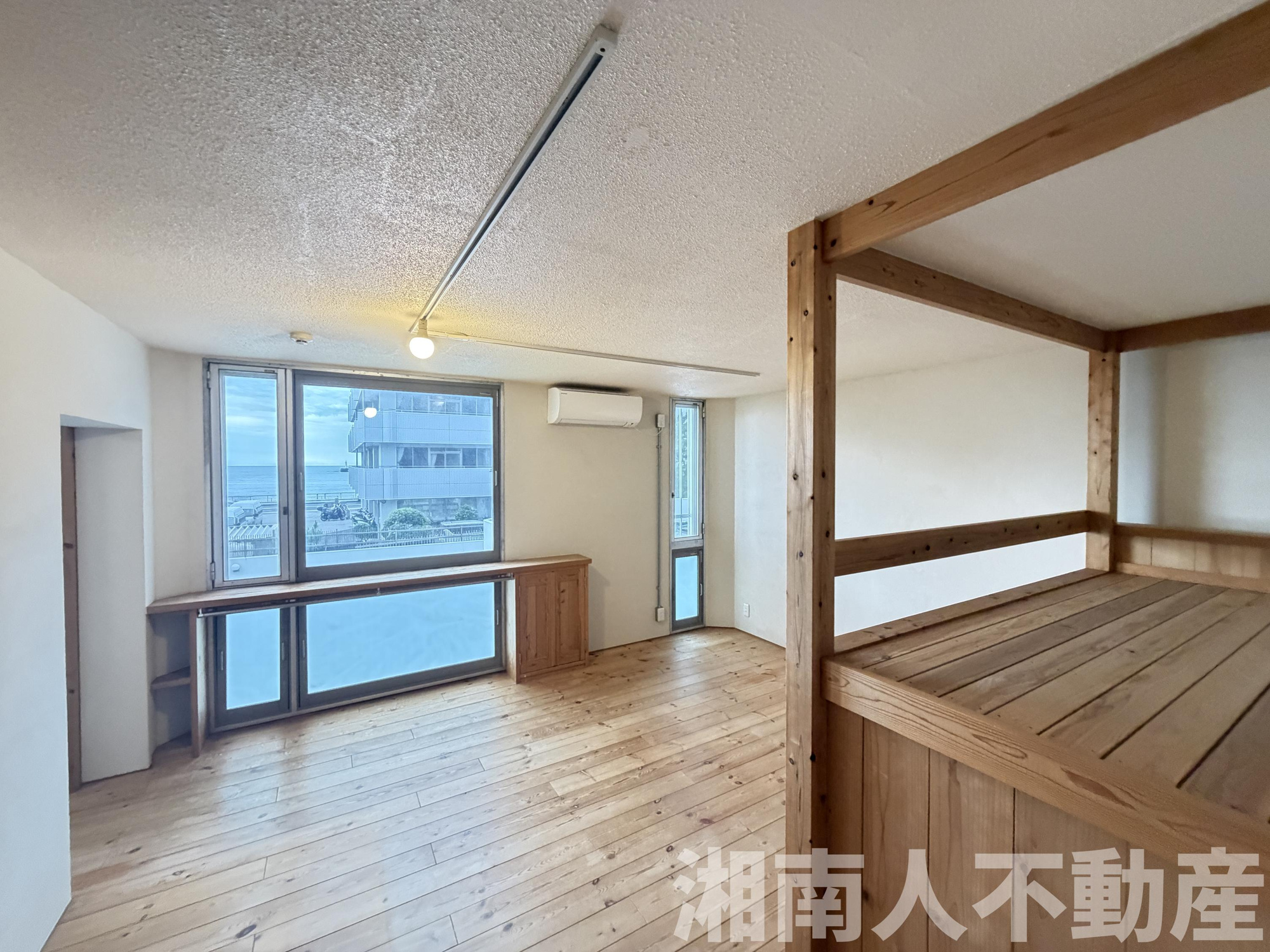 片瀬ロジュマンの洋室|広々とした洋室です