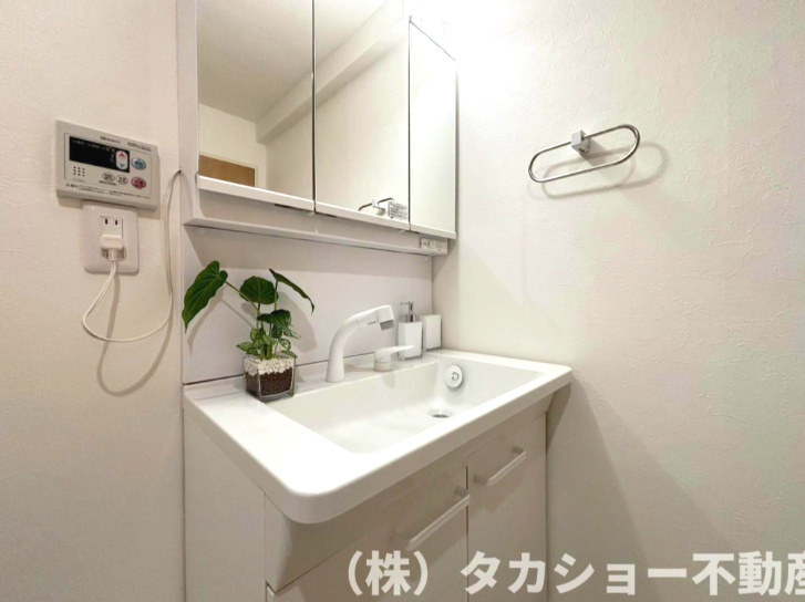 ハイマート稲毛　A棟の独立洗面台