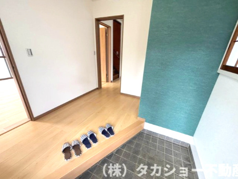 市原市喜多　中古戸建の玄関