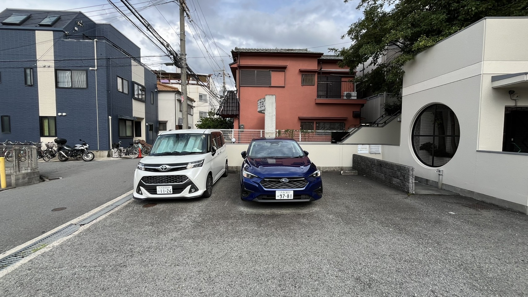 プランタン・コウの駐車場