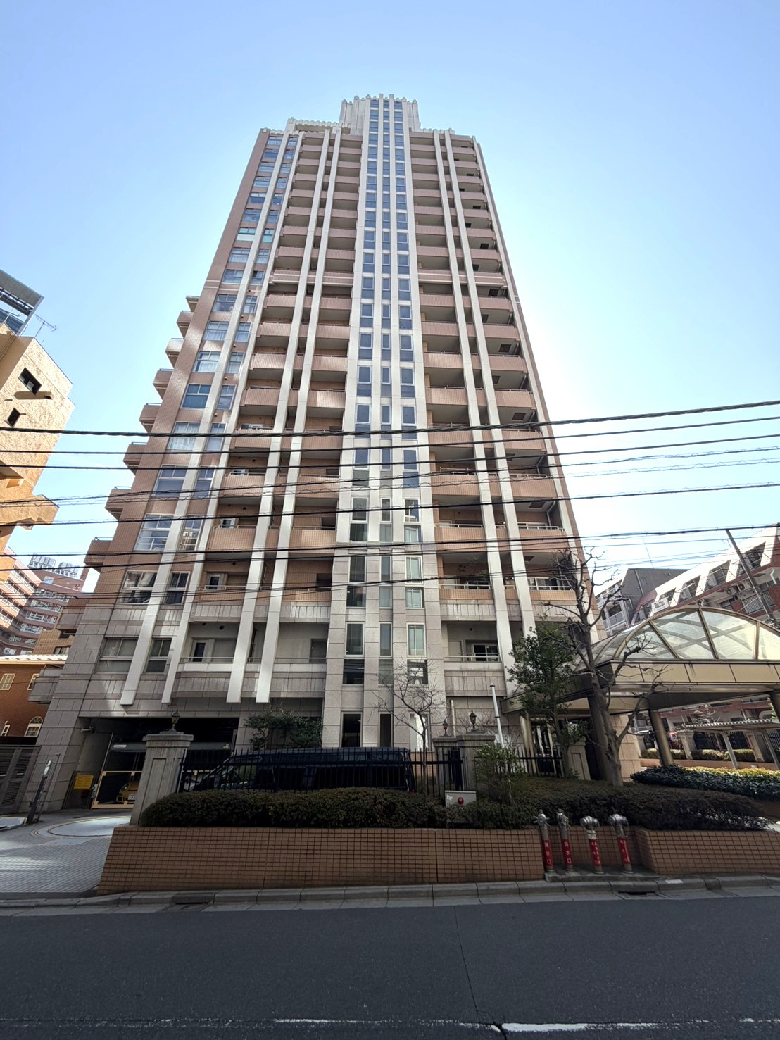 ファミール新宿グランスィートタワー