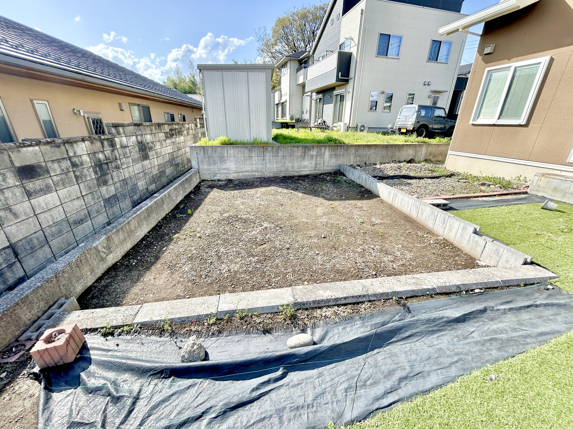 前橋市富士見町小暮　中古戸建の庭|お庭にはガーデニングスペース付き！家族の好きなお花や野菜を植えることができる十分な広さ。日当たりも良くたくさん楽しめそうですね♪