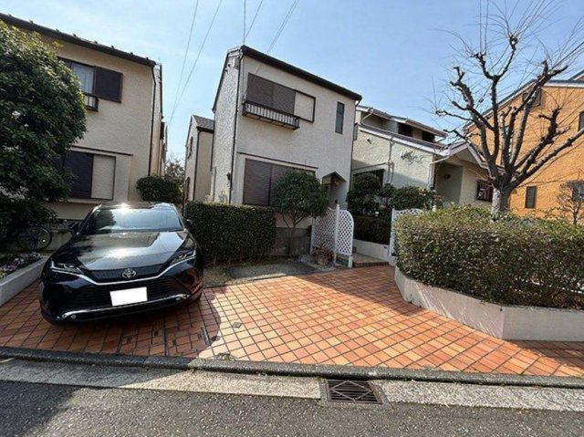 横浜市港南区日野9丁目　中古戸建【仲介手数料無料】の外観