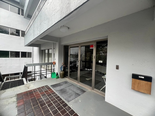 仙石高原マンション|広い入口です。