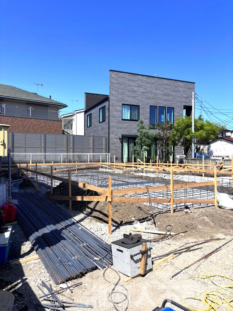茅ヶ崎市旭が丘の新築一戸建の外観|現在建築中です