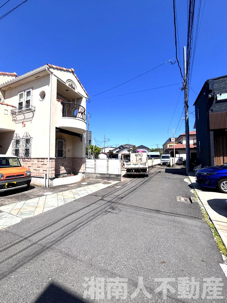 茅ヶ崎市旭が丘の新築一戸建の前面道路含む現地写真|前面道路含む現地写真です