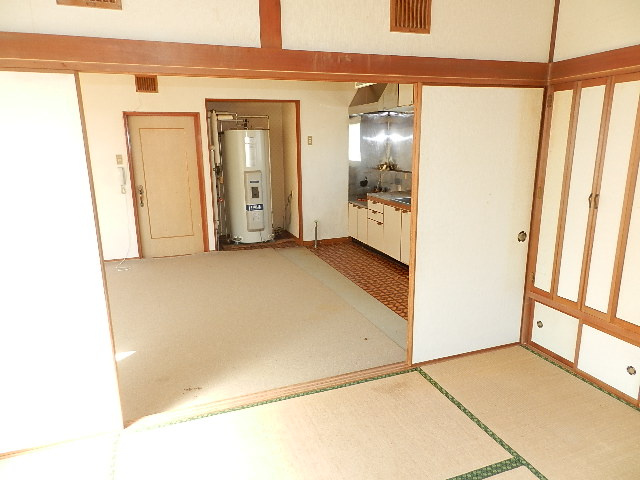 登別市登別本町3丁目15-8　中古住宅の和室
