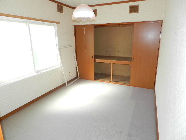 登別市登別本町3丁目15-8　中古住宅の洋室