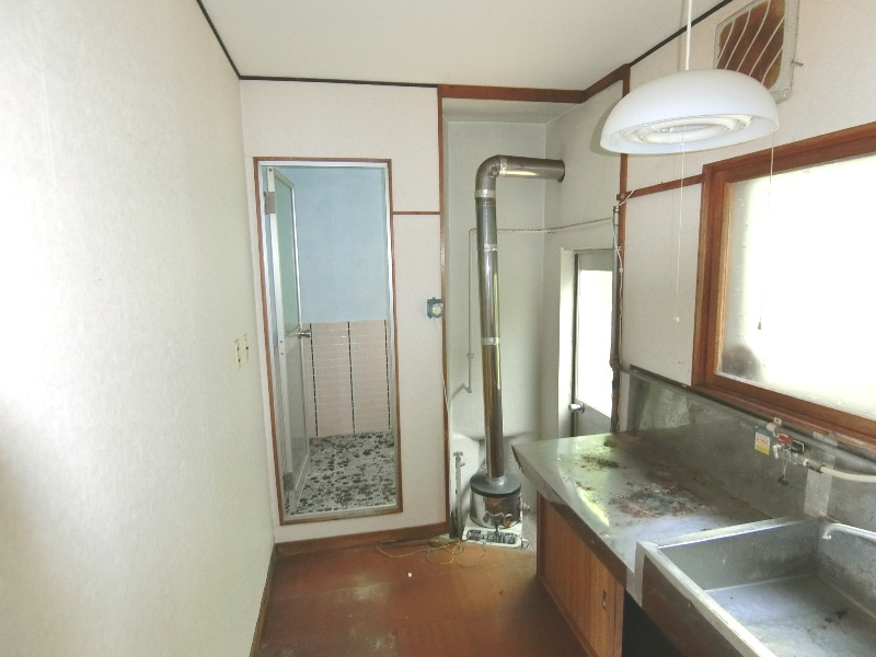 登別市美園町6丁目48-5　中古住宅のキッチン