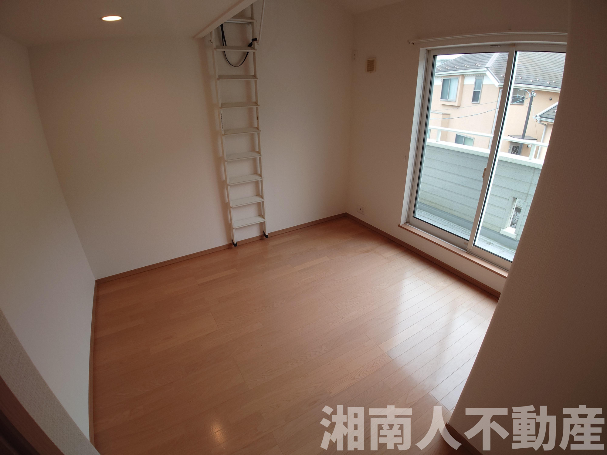 平塚市めぐみが丘1丁目　中古戸建の洋室|洋室です