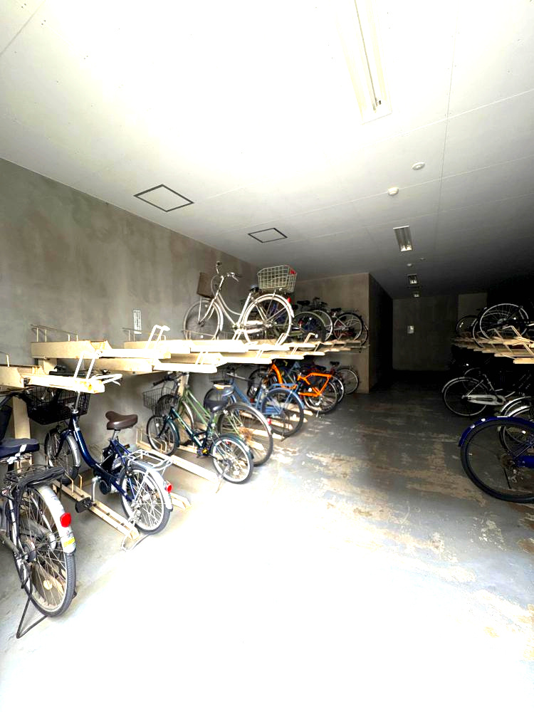 プリムローズ平塚の駐輪場