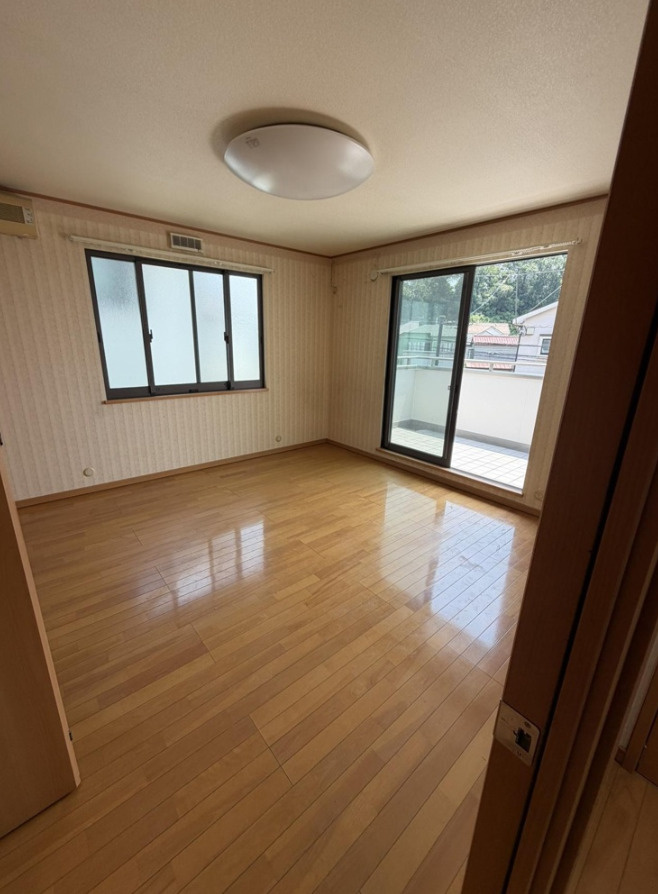 横浜市都筑区南山田2丁目 中古戸建て【仲介手数料無料】の洋室